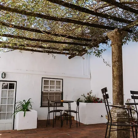 Casa Antonio Moreira * 오비도스